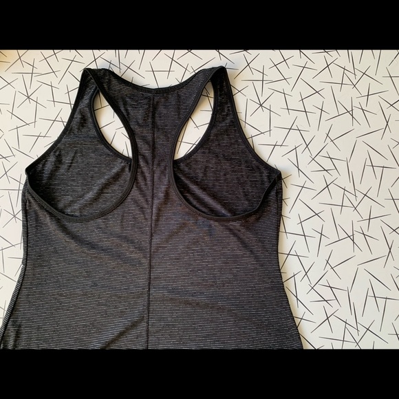 OLD NAVY *bundle with any workout clothes!* - Picture 4 of 4